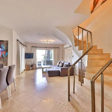 Violet Luxury Apartments Apartment *
