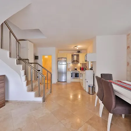 Violet Luxury Apartments Apartment